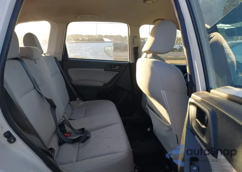 2017 Subaru Forester 2.5I z USA, uszkodzony, nr VIN JF2SJAAC8HG800974